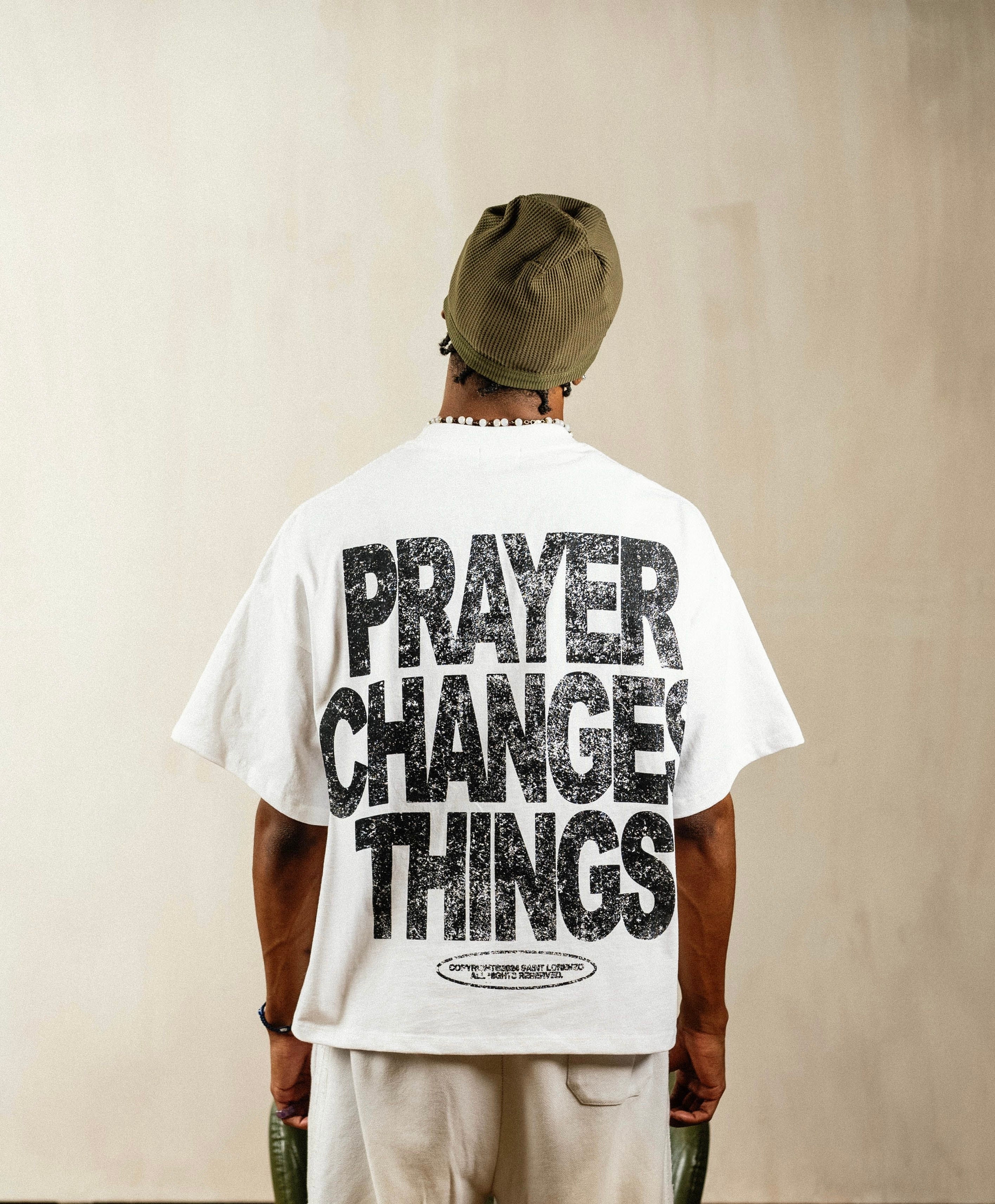 PRAYER CHANGES THINGS TEE [WHITE]