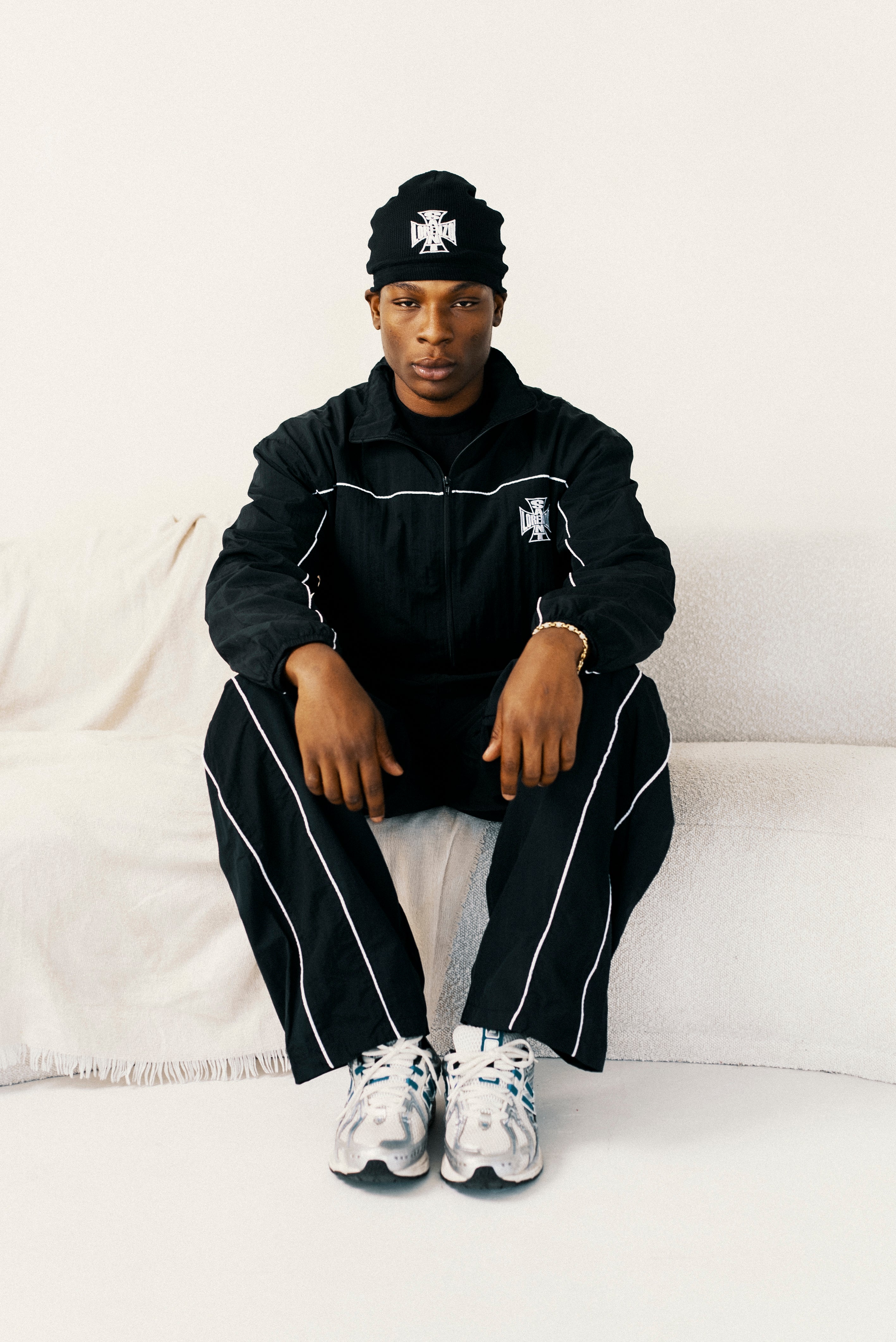 TRACK PANTS [BLACK]