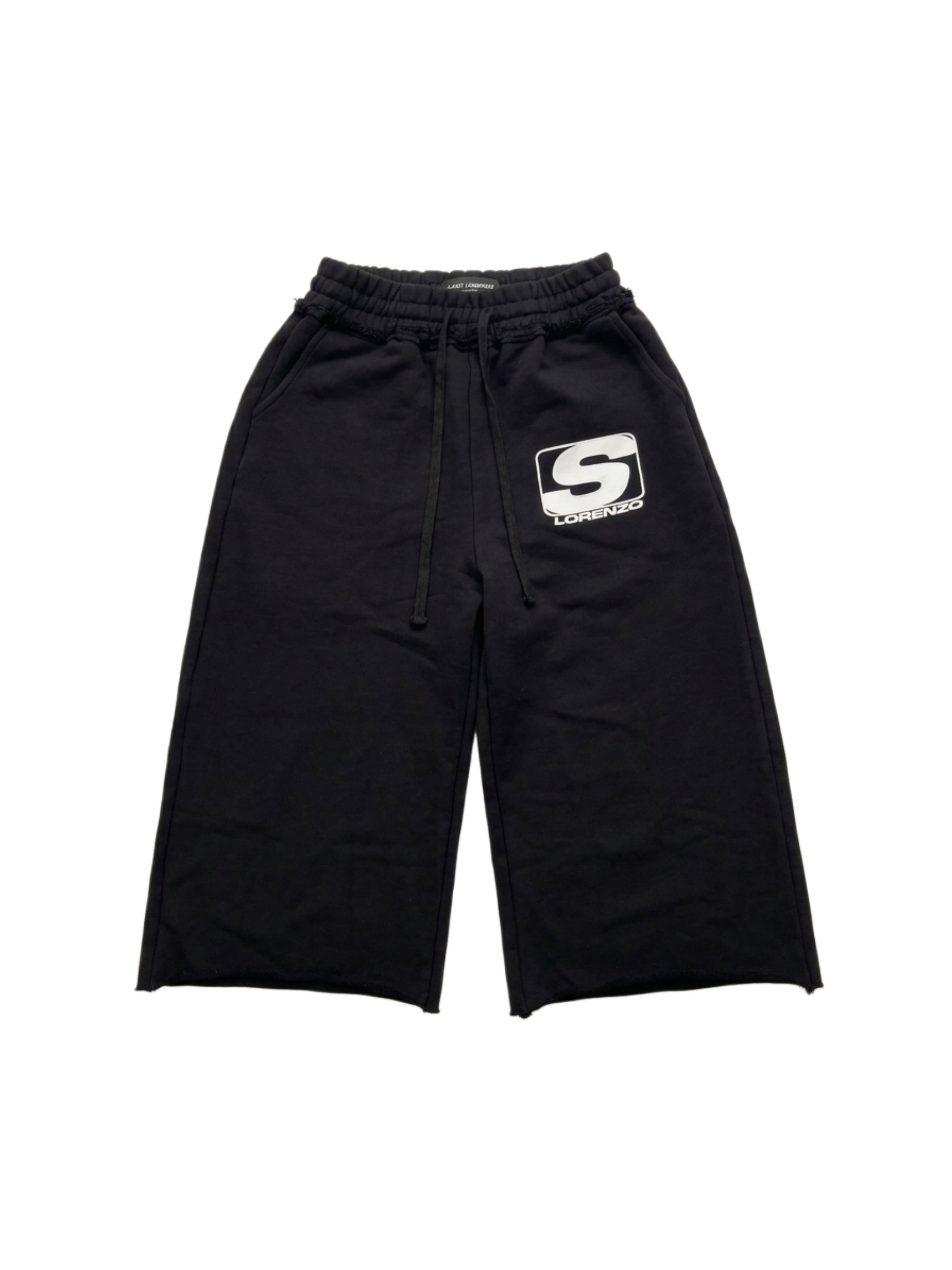 BLACK 3/4 SHORTS