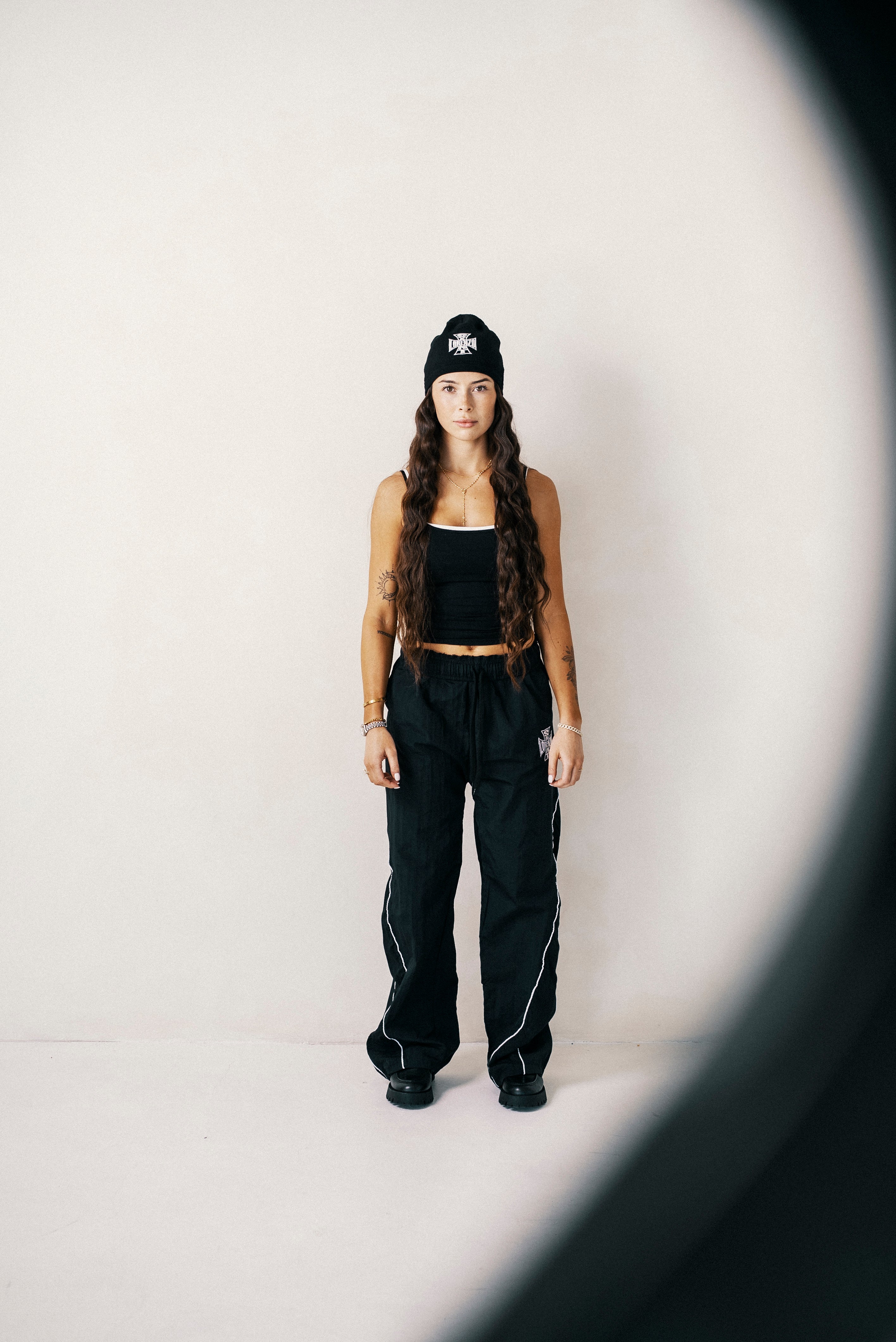 TRACK PANTS [BLACK]