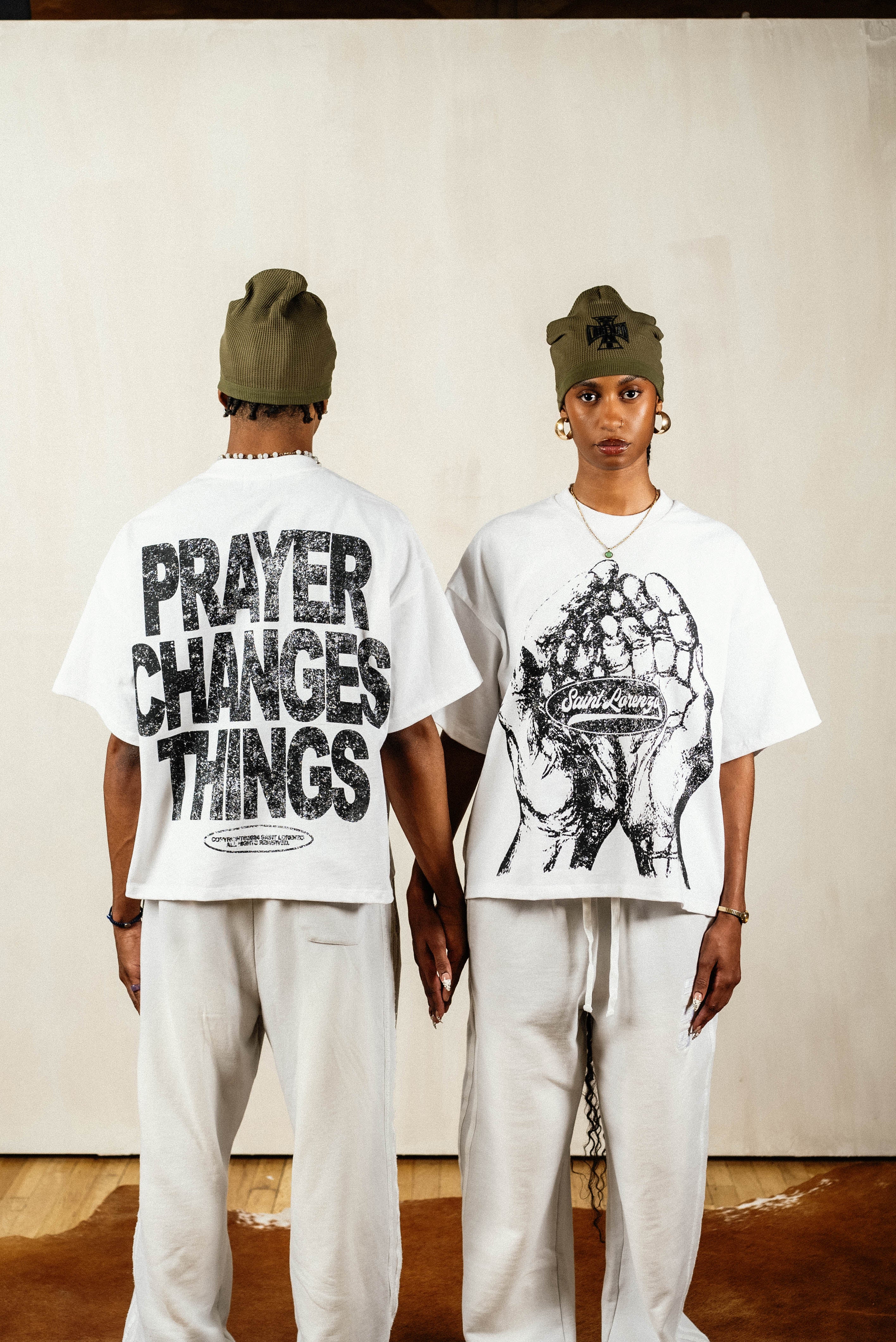 PRAYER CHANGES THINGS TEE [WHITE]